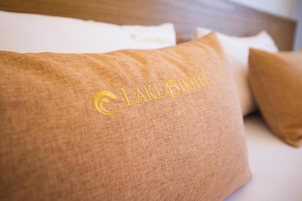Lake 45 Hotel Naju Eksteriør billede
